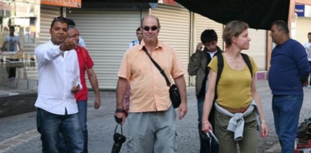 İzmir'e gelen turistlere kepenk şoku