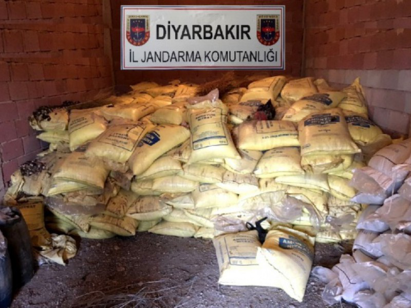 Diyarbakır’da 20 ton amonyum nitrat ele geçirildi