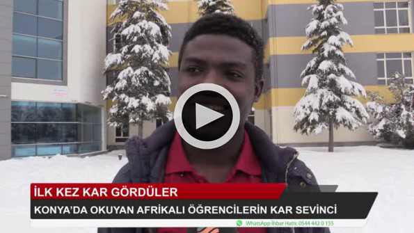 Konya’da okuyan Afrikalı öğrencilerin kar keyfi