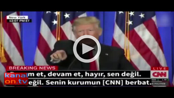 Trump CNN muhabiriyle böyle kavga etti!