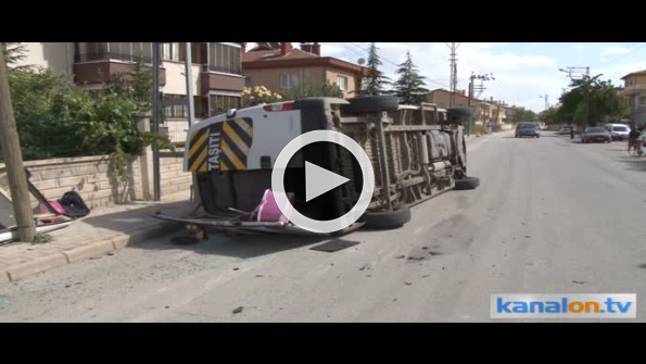 Konya’da öğrenci servisi kaza yaptı: 5 yaralı